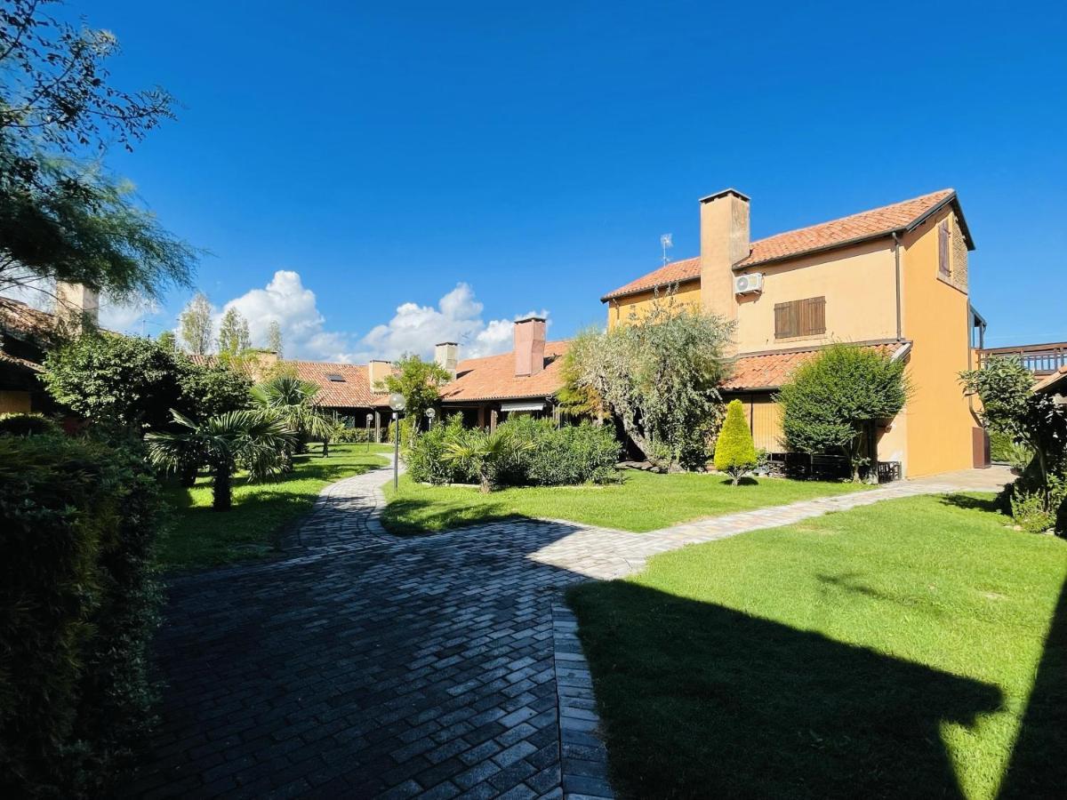 Borgo Del Nibbio Apartment Porto Levante ภายนอก รูปภาพ